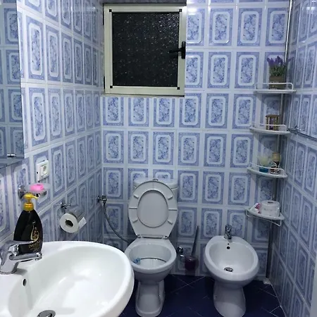 E&k Cozy Place Near Apartment Tirana